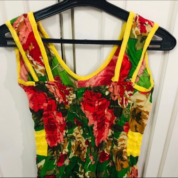 Green floral top - Picture 4 of 4